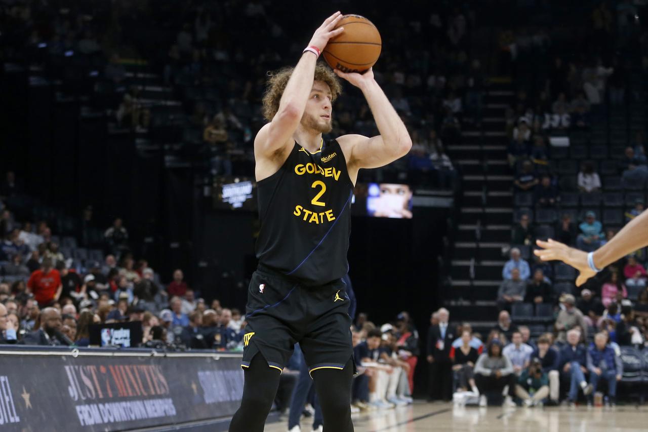 20+5+5！投篮练稳定了吧！过去的三场比赛，勇士队的波杰姆斯基场均可以拿下2