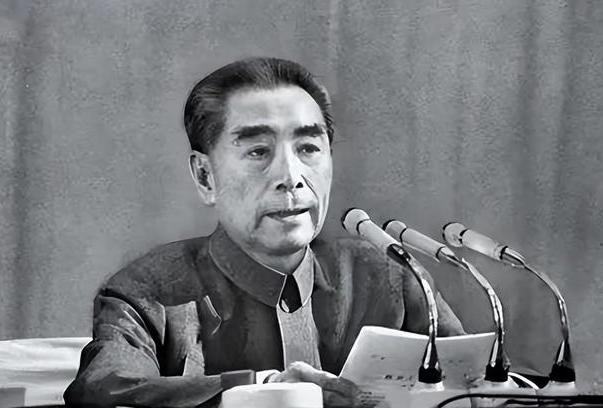 一次国宴，外宾刁难周总理：您见过世界上最漂亮的女人吗？周总理放下筷子说道：我见过