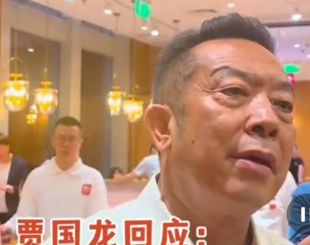 西贝创始人贾国龙道歉，罗永浩宣布西贝事件告一段落，西贝创始人道歉，并承诺，从