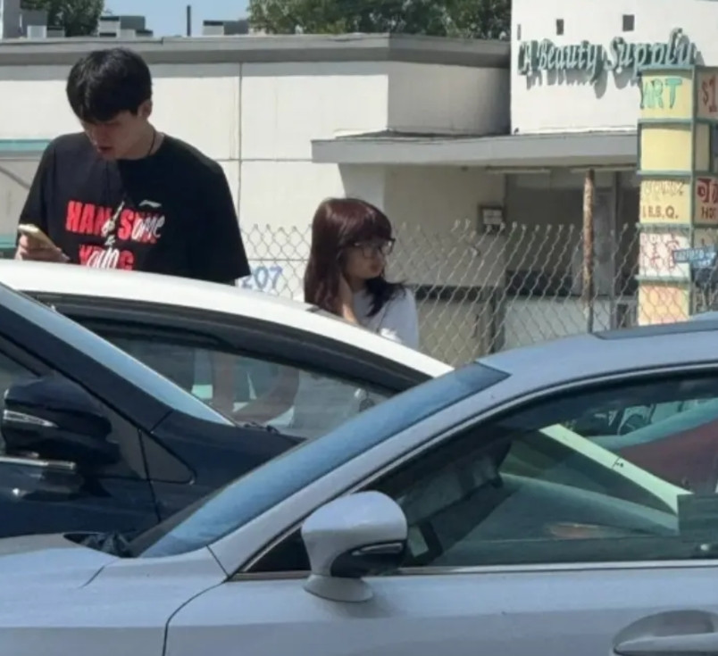 杨翰森近期动态，前往洛杉矶特训，女友陪同杨瀚森在洛杉矶参加著名野球训练营Ric