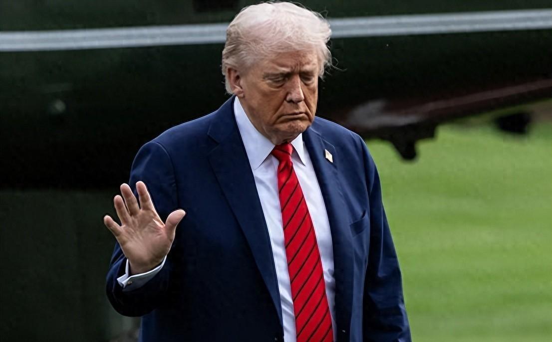 泽连斯基怎么也没想到，自己还没从前线的战火中喘过气，一张来自大洋彼岸的“巨额欠条