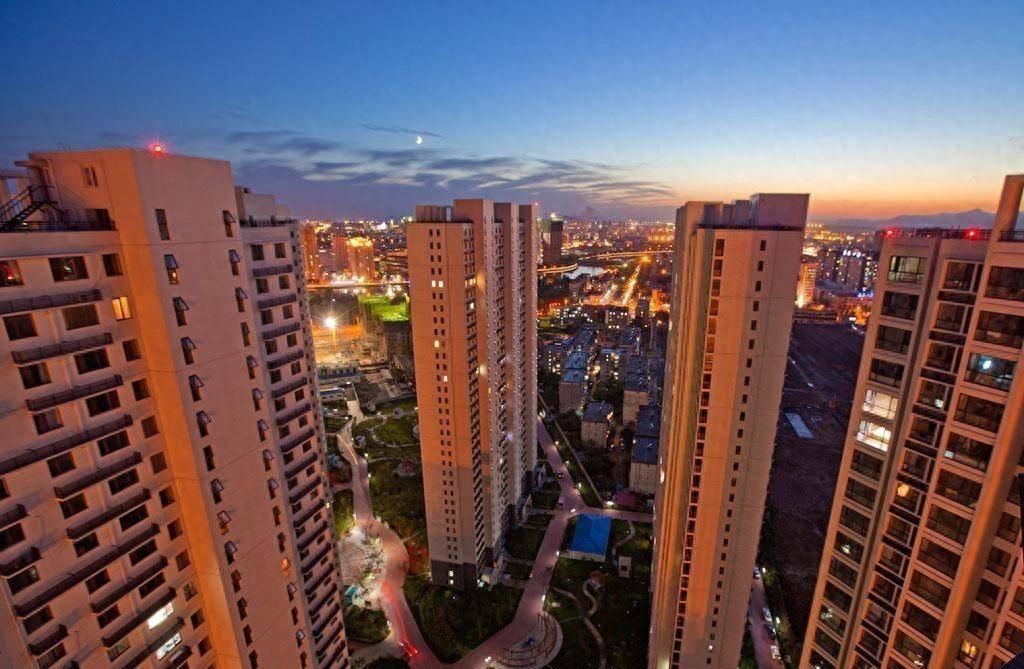 十五五规划改游戏规则，新盘急着甩卖，买房人反而不怕了。阅读此文前，诚邀您点击