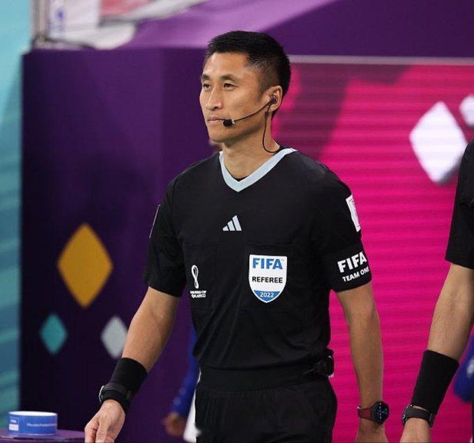 沙特球迷这次是真恨上马宁了，亚足联应该是怕出事保护性雪藏，后面比赛本身也有大佬扶