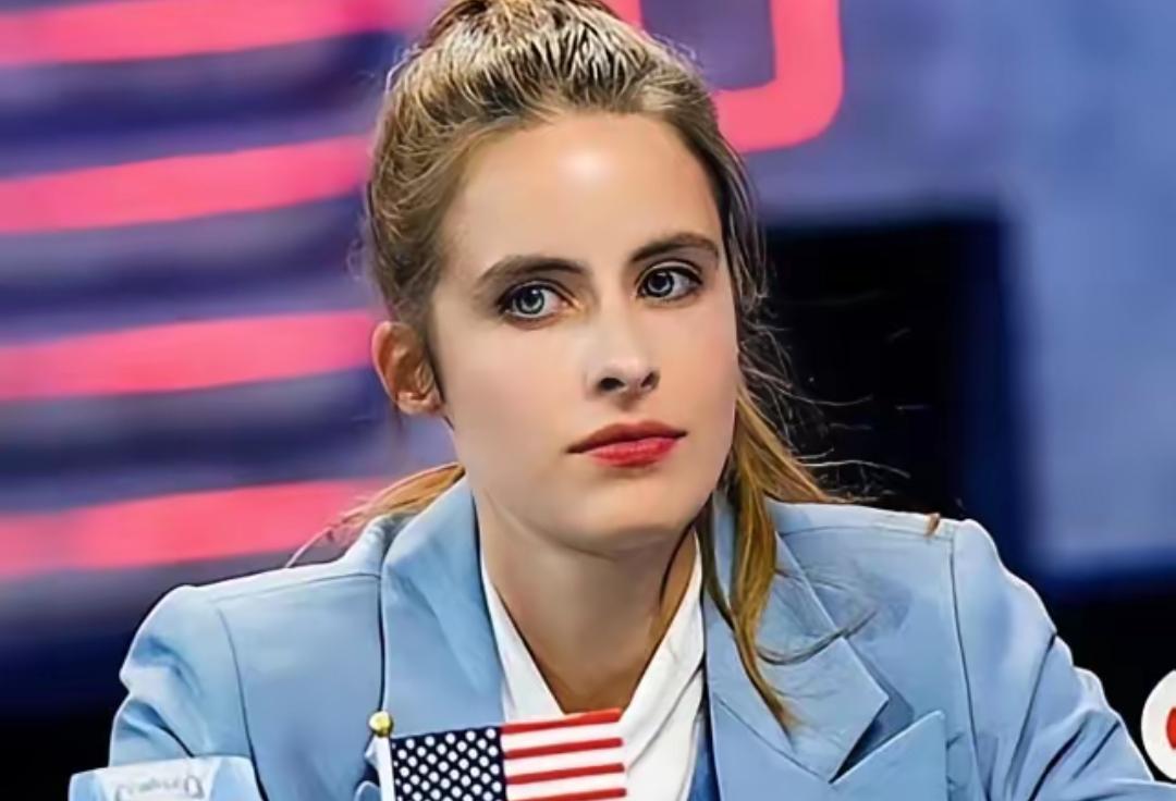 “不让我去中国找他，我就终身不嫁！”2021年，一位年轻貌美的美国女学霸不顾父母