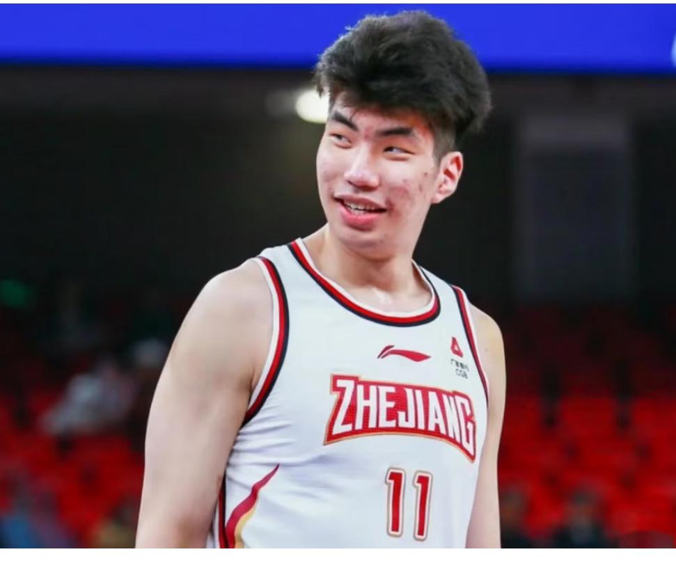 扎加尔斯正式加盟！稠州阵容成型，对比上赛季提升在哪？扎加尔斯顺利签约