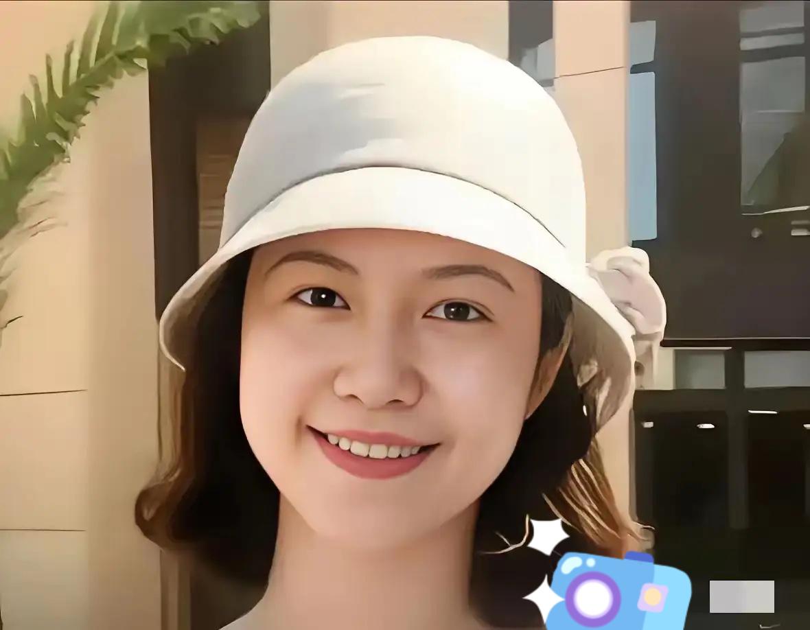 一提翁帆就吵翻？可我外婆看她照片的一句话，比网上争论都实在。那天递手机给外婆，