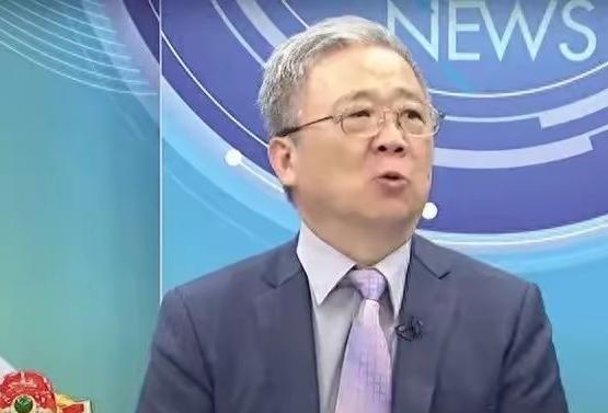 来自10月28日岛内媒体的消息说，岛内退将栗正杰表示，美军接连两架战机坠落海中，