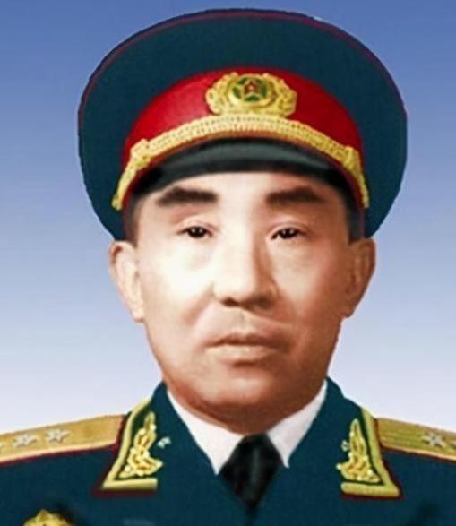 1973年，军事学院院长李聚奎上将住院休养，偶然听到了小护士的谈话。第2天，他借