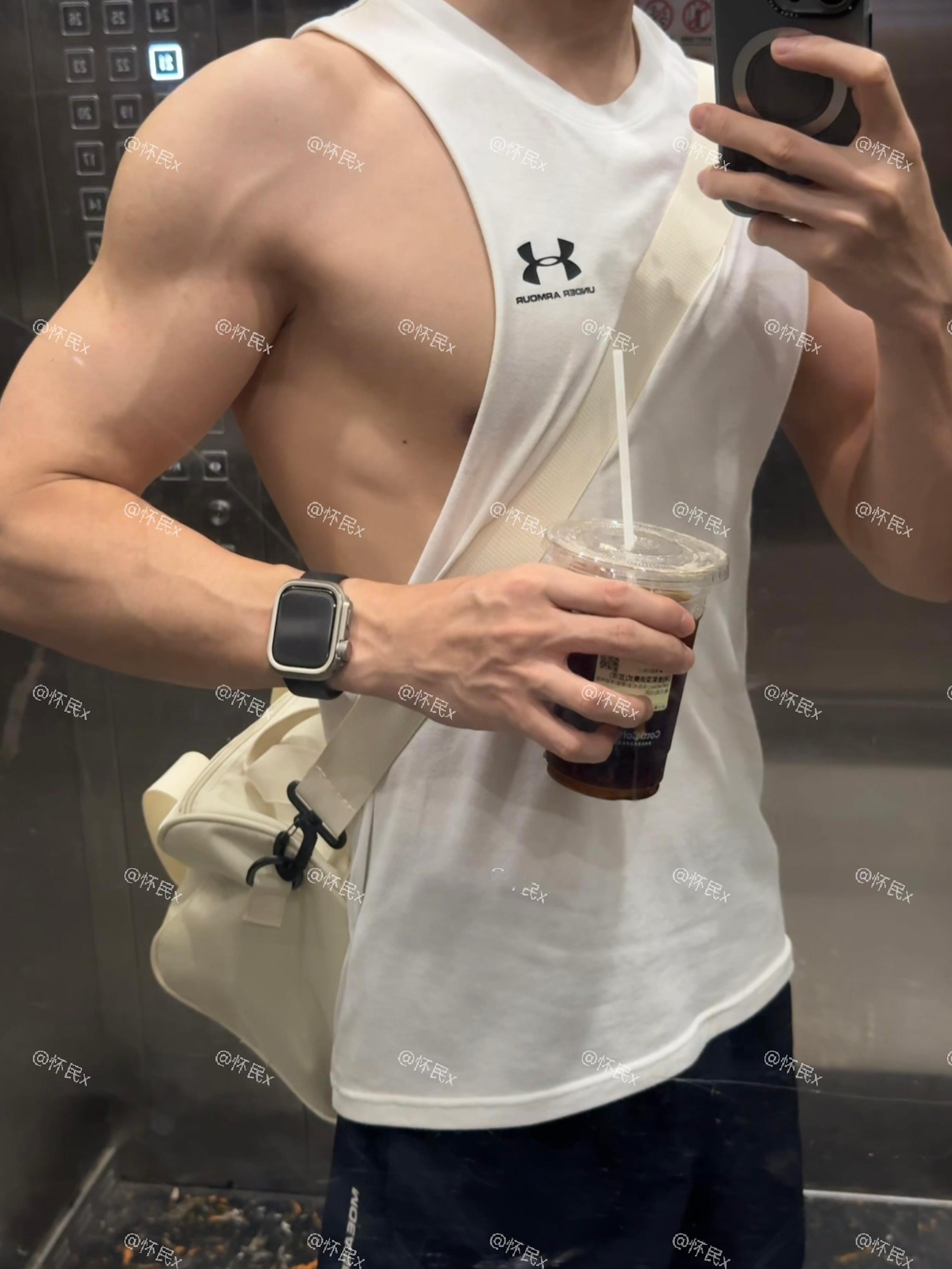 游泳完一杯冰美式爽爽的