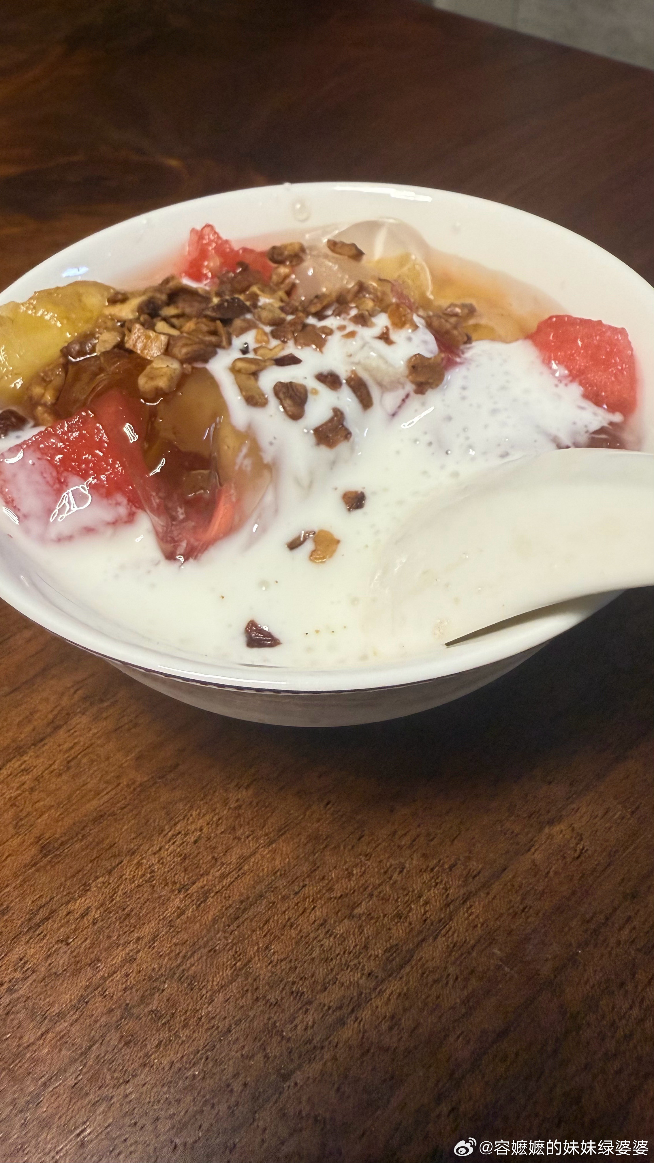 午后一碗自己制作的冰粉。我和某人日常​​​