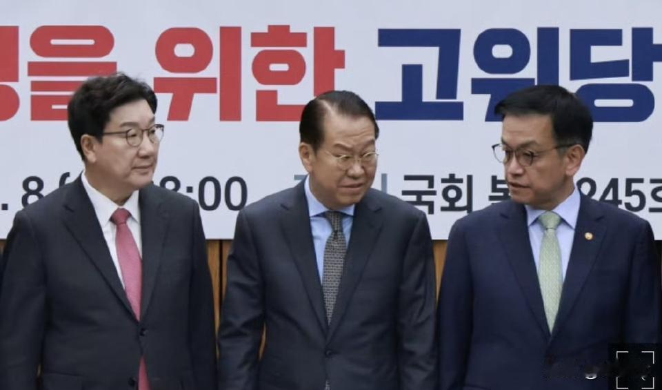 韩国政府傻眼：效仿中国放长假，结果“做了别人的嫁衣”[笑着哭]韩国政府为刺激国内