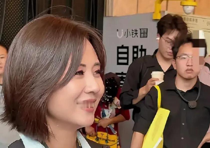 毁了全毁了！中天的好名声全被何橞瑢毁了！中天团队这回在北京的拍摄确实引