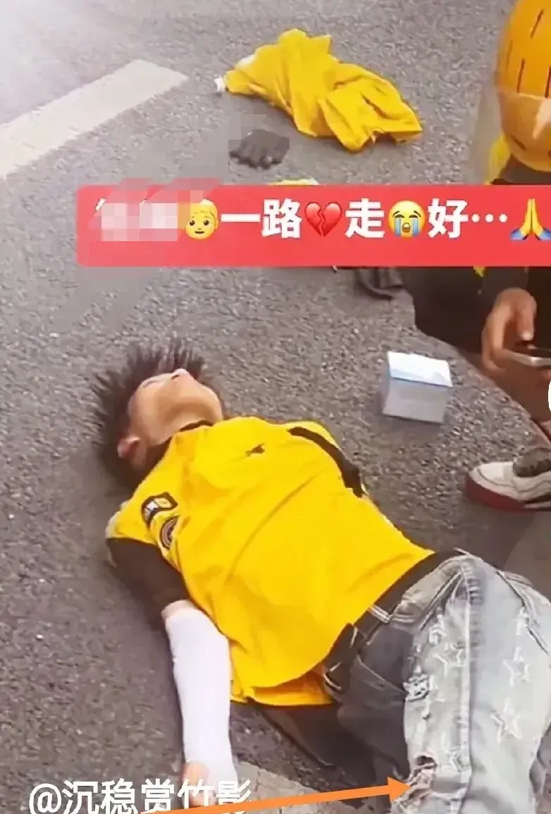 全网喊话王兴！19岁的外卖员，赶时间送餐，摔伤不治！父亲有病，他去年放弃上大学，