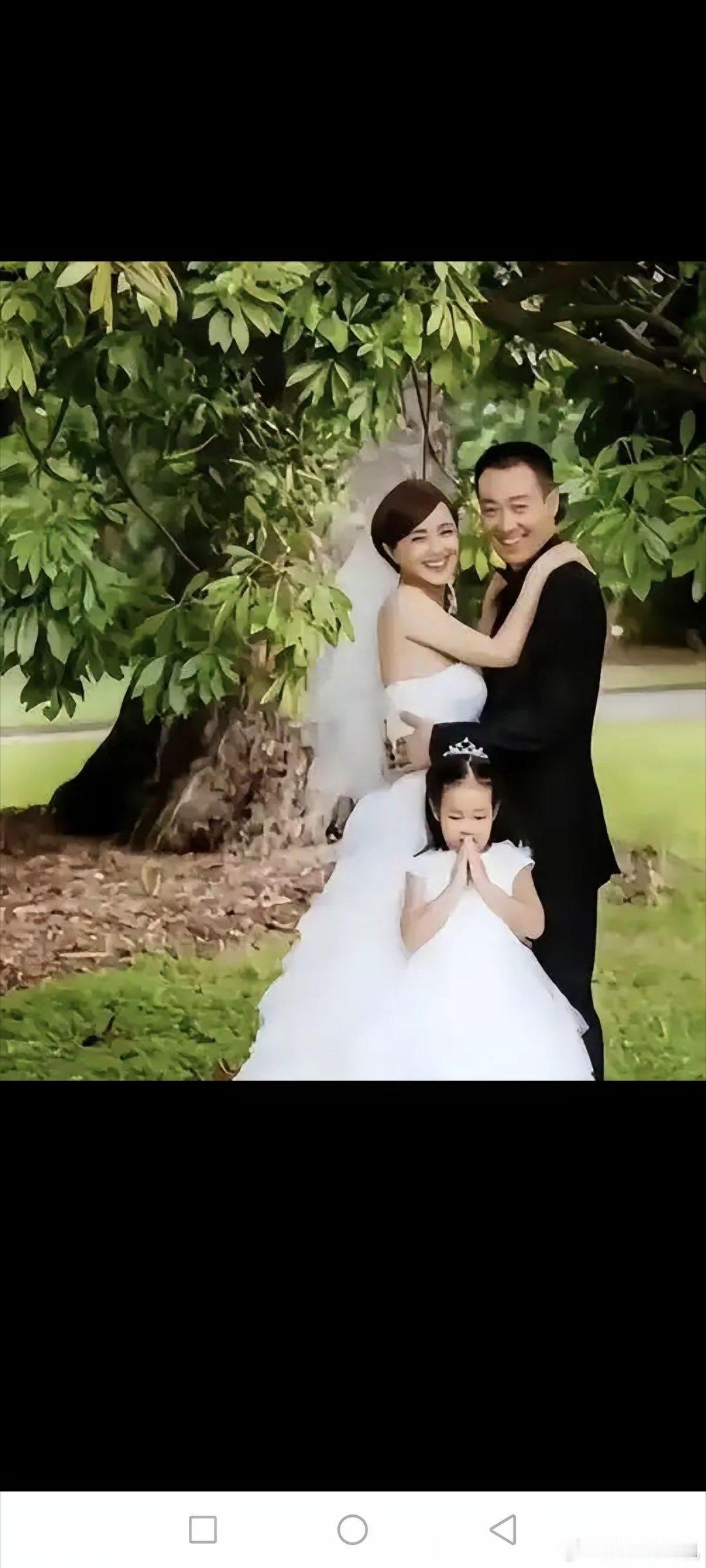 辛柏青的妻子朱媛媛,刚去世不到200天,离谱的事就发生了,网友就撮合娶马伊琍引