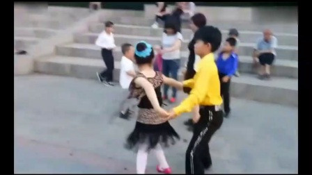 广场舞 圣灵带着你我走