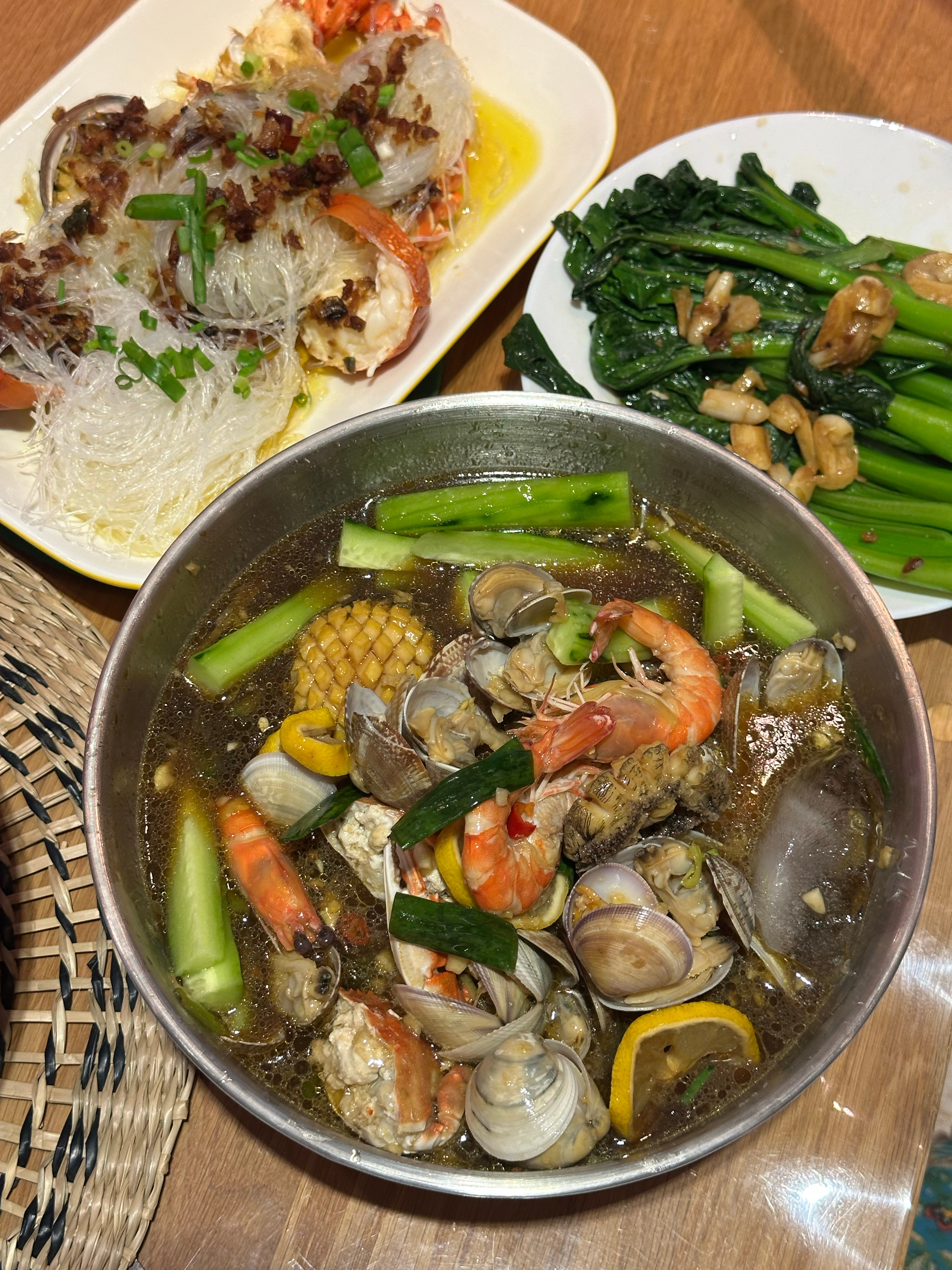 代大厨今天做的海鲜大餐[鼓掌]​​​