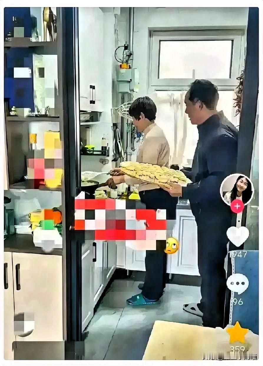 山东淄博一位儿媳起床闻到饺子香，发现婆婆已经煮好开吃却没叫她，举着手机冲进厨房“