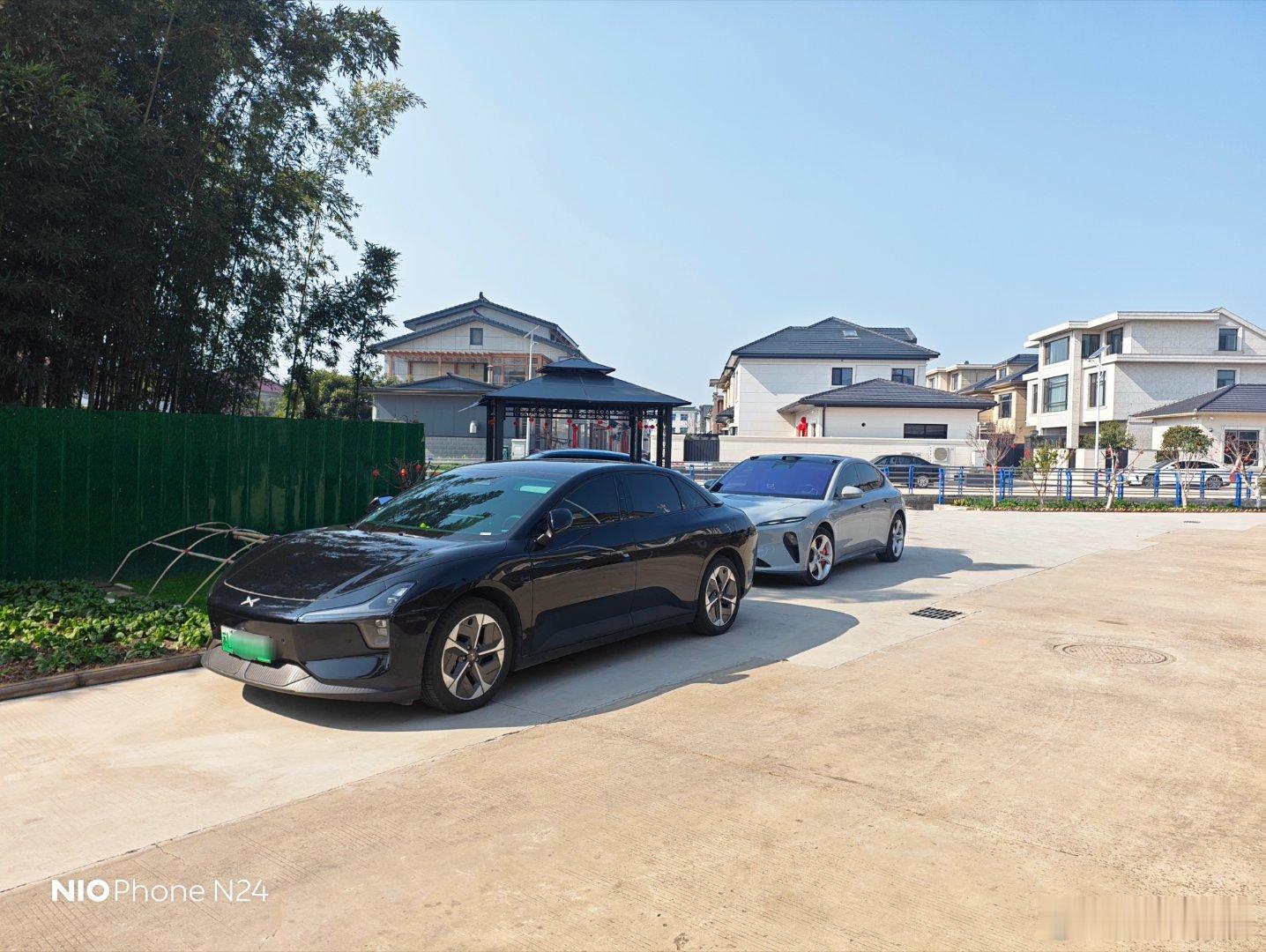 回老家拜年发现亲戚居然不声不响的把一台老老福克斯换了台小鹏mona也没扫我的码，