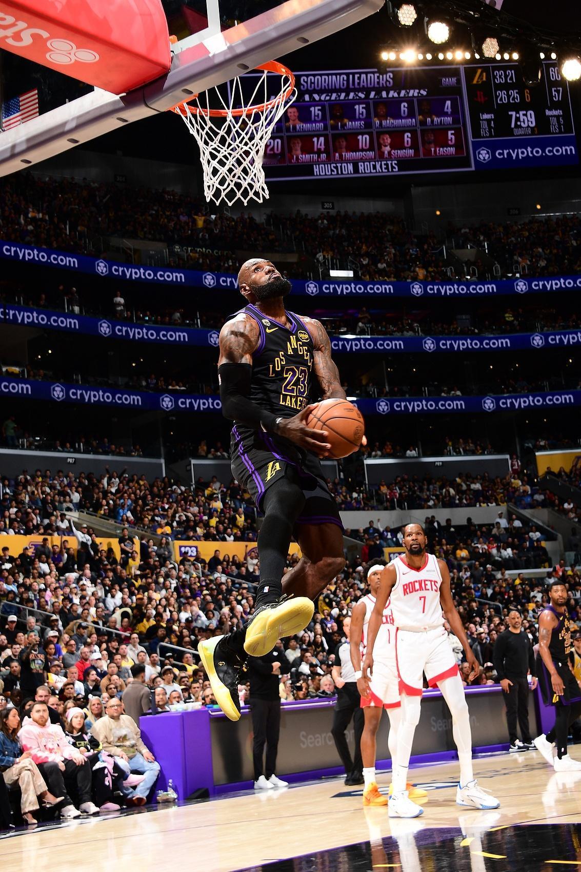 41岁的詹姆斯还是太强了啊，如果接下来詹姆斯单核带队能淘汰火箭的话，詹姆斯就是超