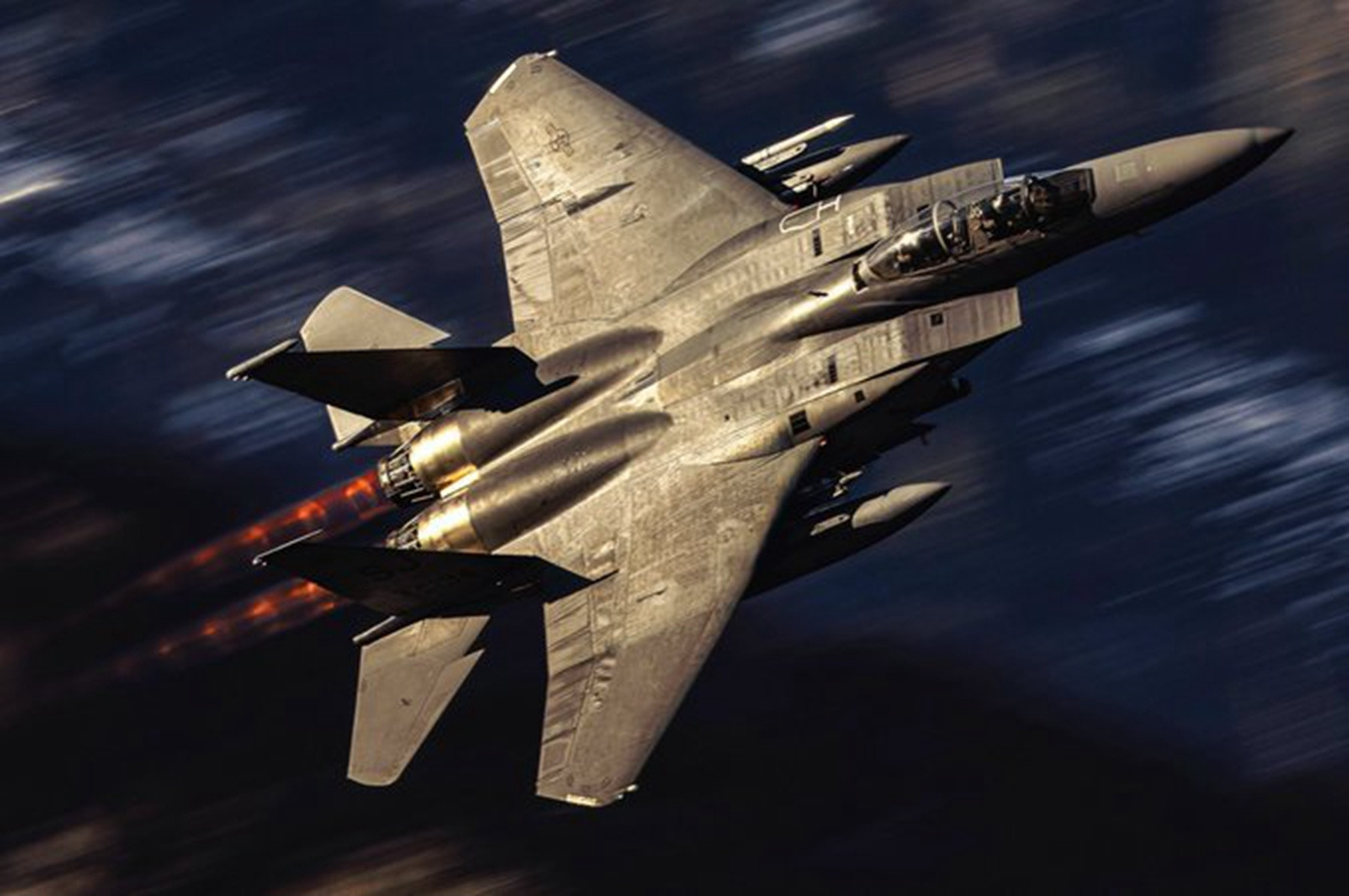 分享圖片：美國麥克唐納.道格拉斯/波音F-15E“攻擊鷹”雙重任務戰鬥機