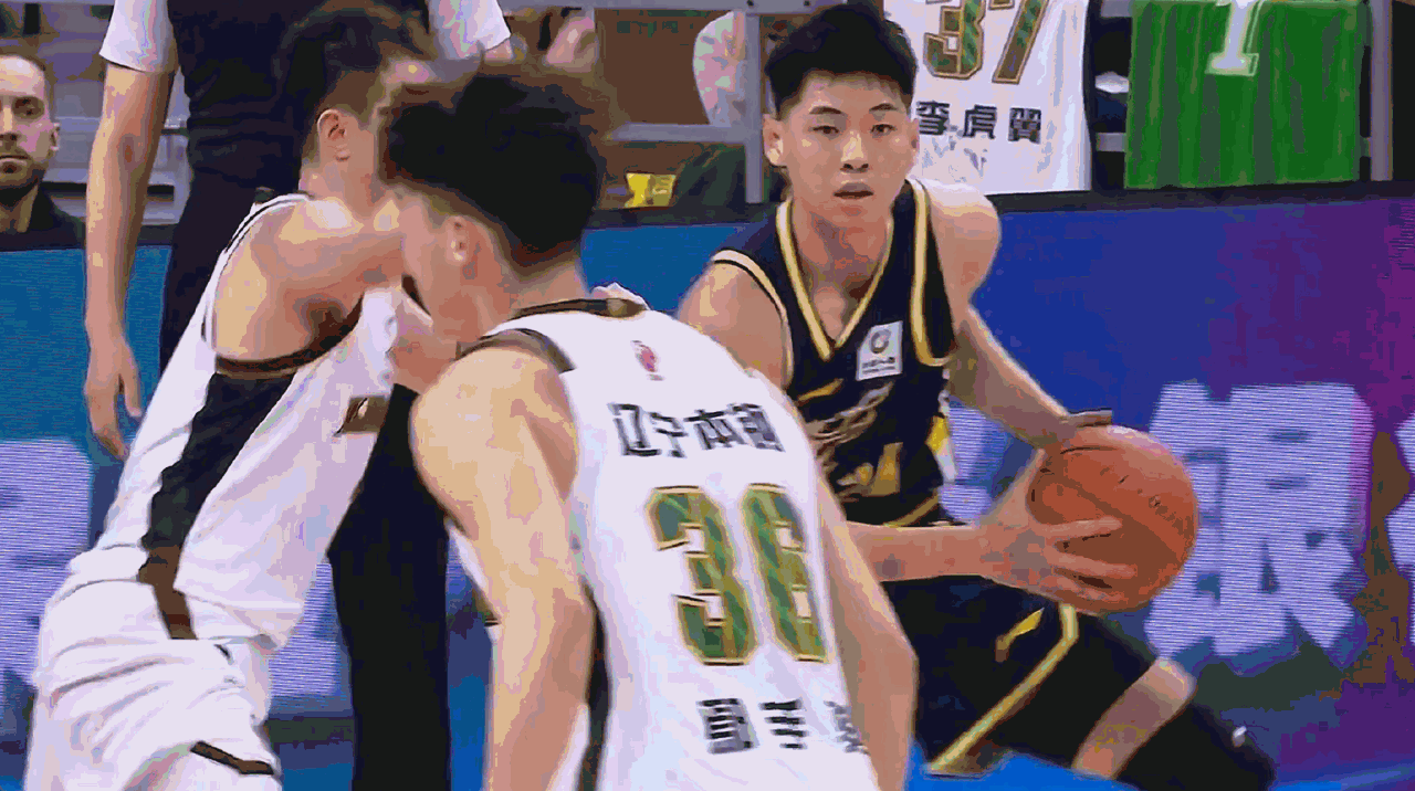 崔永熙将首秀选在了辽粤大战，从结果来看，无疑是失败的！广东队不仅输球了，而且