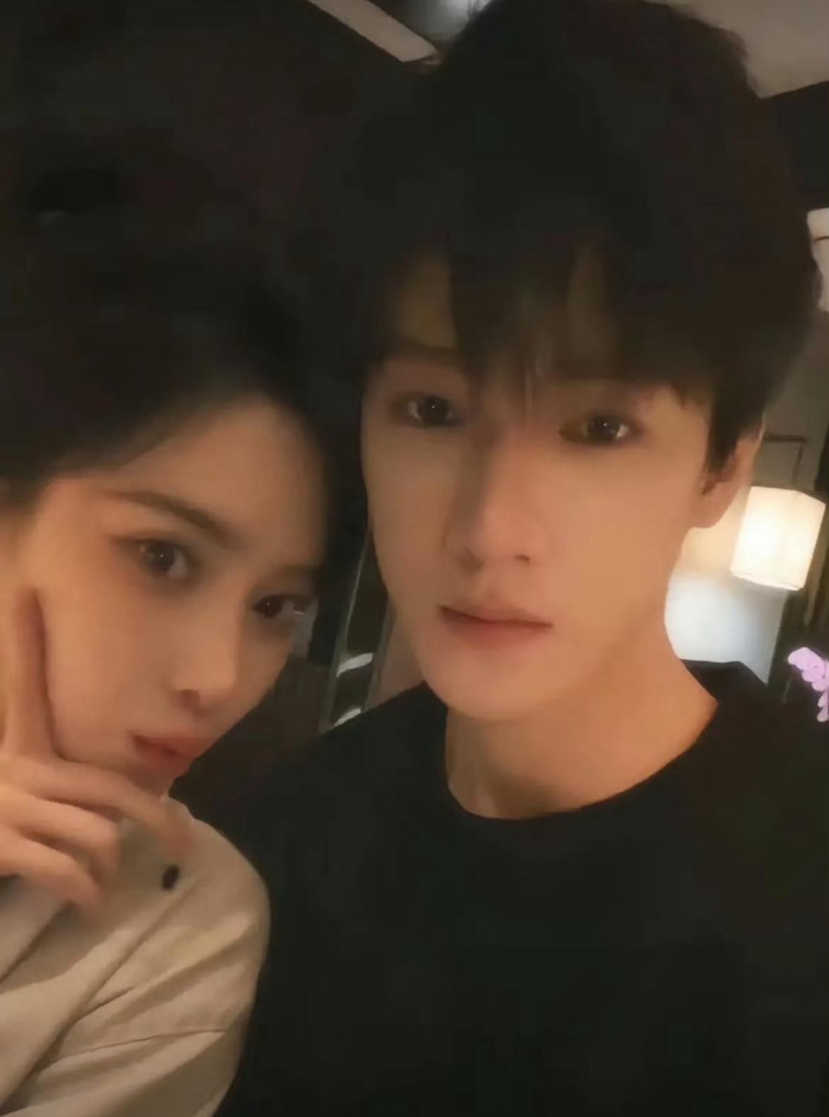 S级大爆剧女演员新恋情‼️不用周二见了，我第一直觉就是他们✅😂多久了，两人