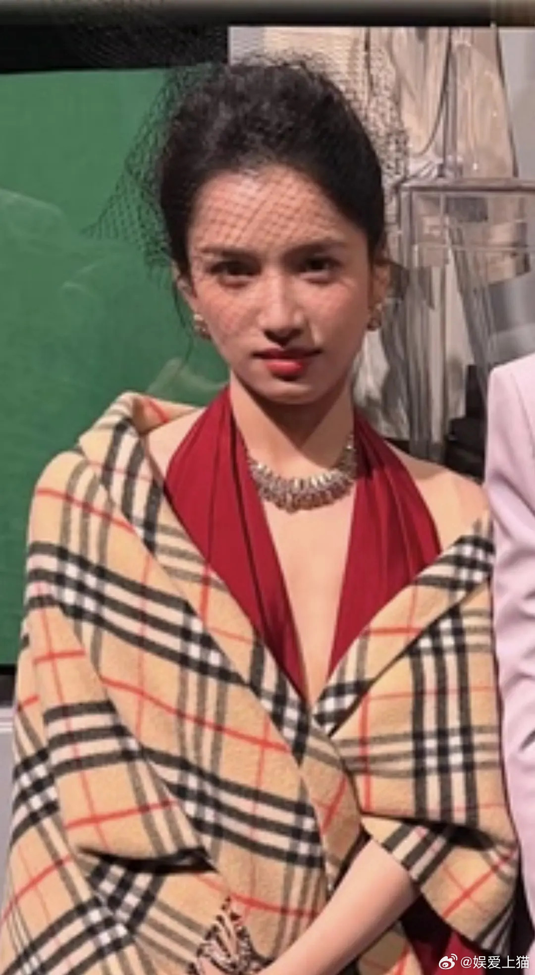 爱不爱很明显吧
