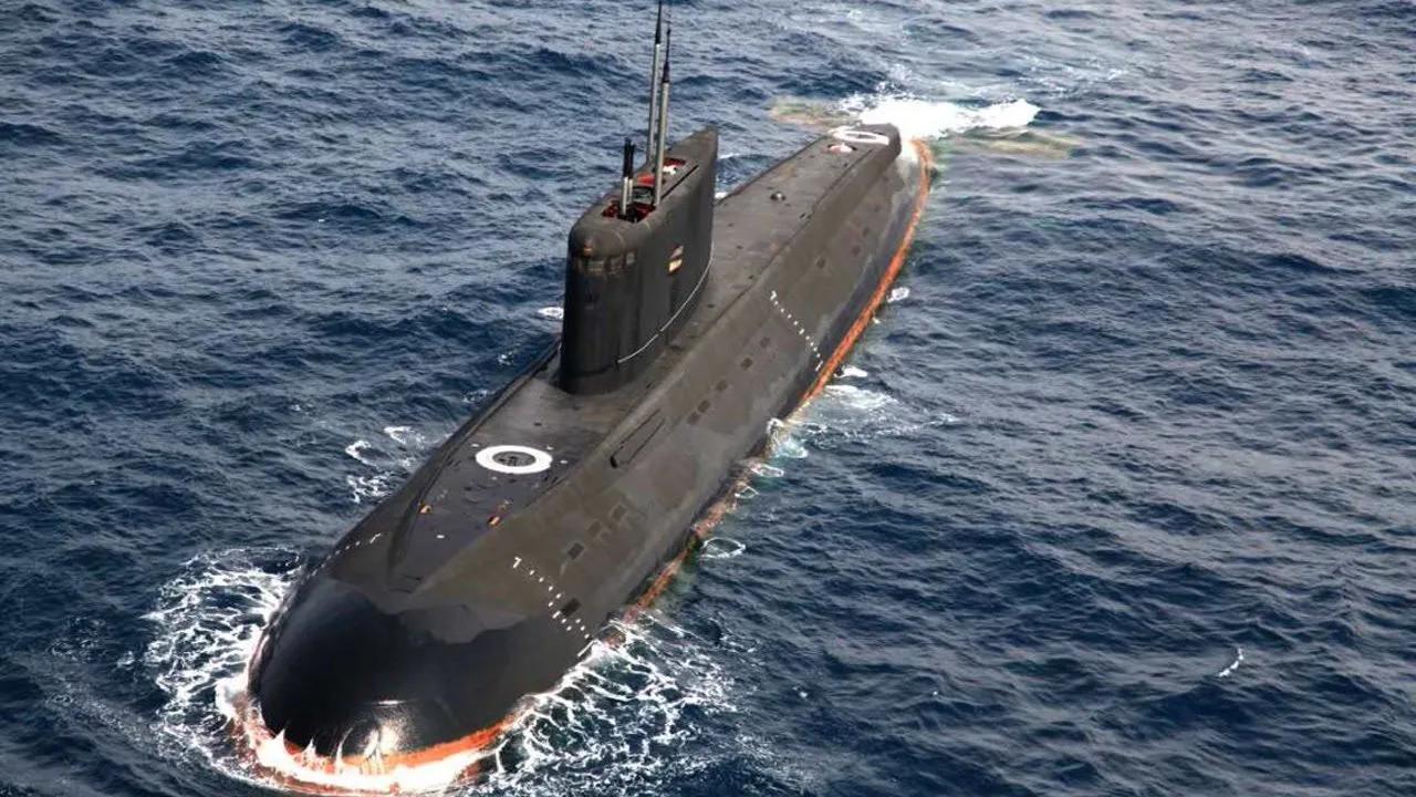 美军核潜艇偷袭伊朗护卫舰得手？别慌！伊朗手中还有“大洋黑洞”基洛级这张王牌。