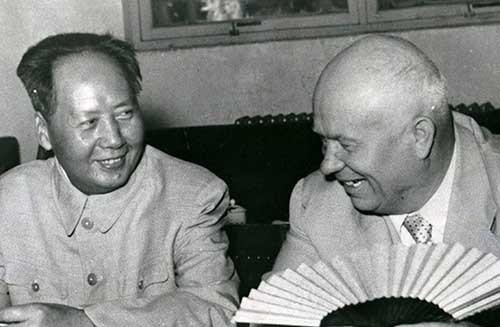 1953年9月底，赫鲁晓夫当选苏共中央第一书记后首次访华。在完成对华援助事宜讨论