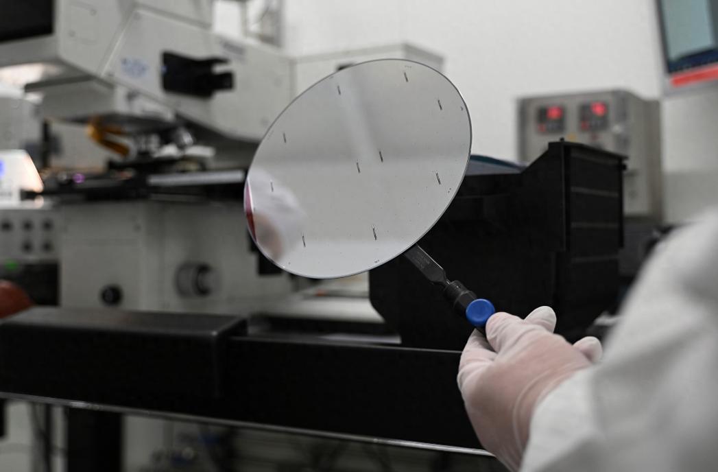 /忍无可忍！荷兰3亿美元转移安世产能！安世中国声明：荷兰方面不仅未交还安