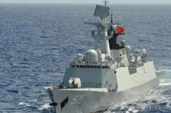 为什么几乎没有国家采购052D？原因很简单——就算中国免费送，大多数国家也不敢接