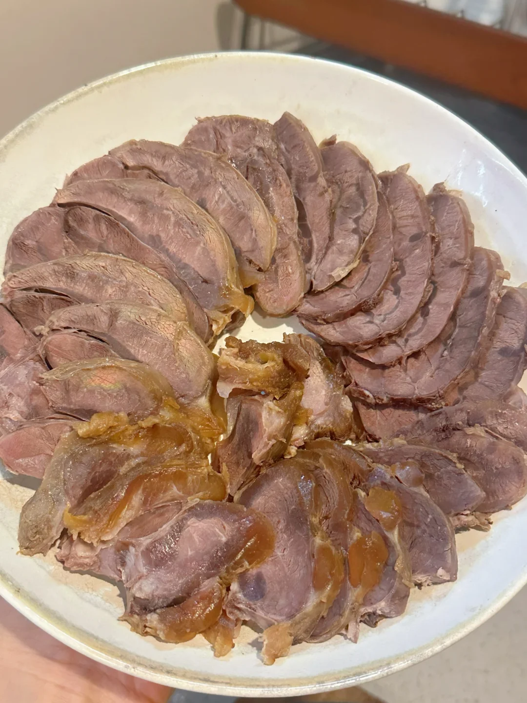 一次就成功！！电饭煲酱牛肉也太香了吧😭