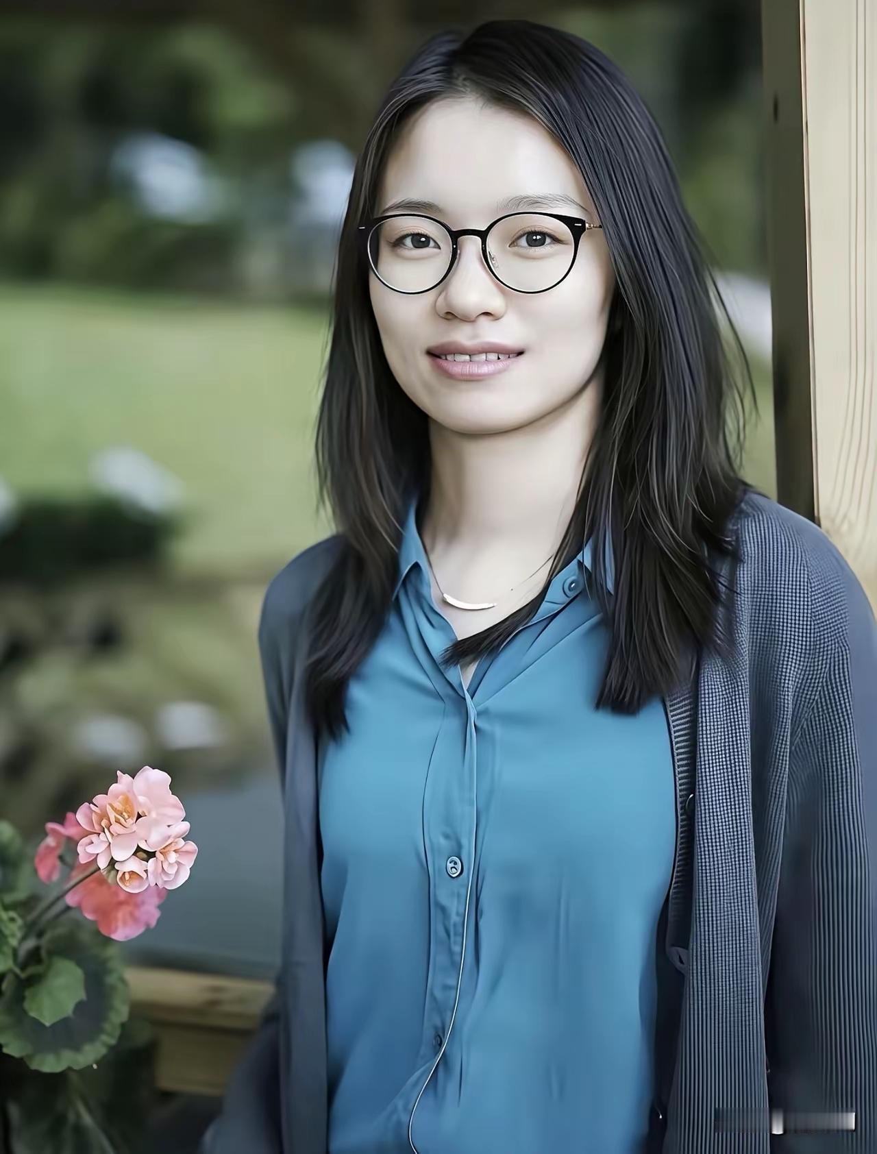 现在全网最尴尬的可能就是北大。不是王虹拒绝回国任教，也不是王虹离开北大才获奖！
