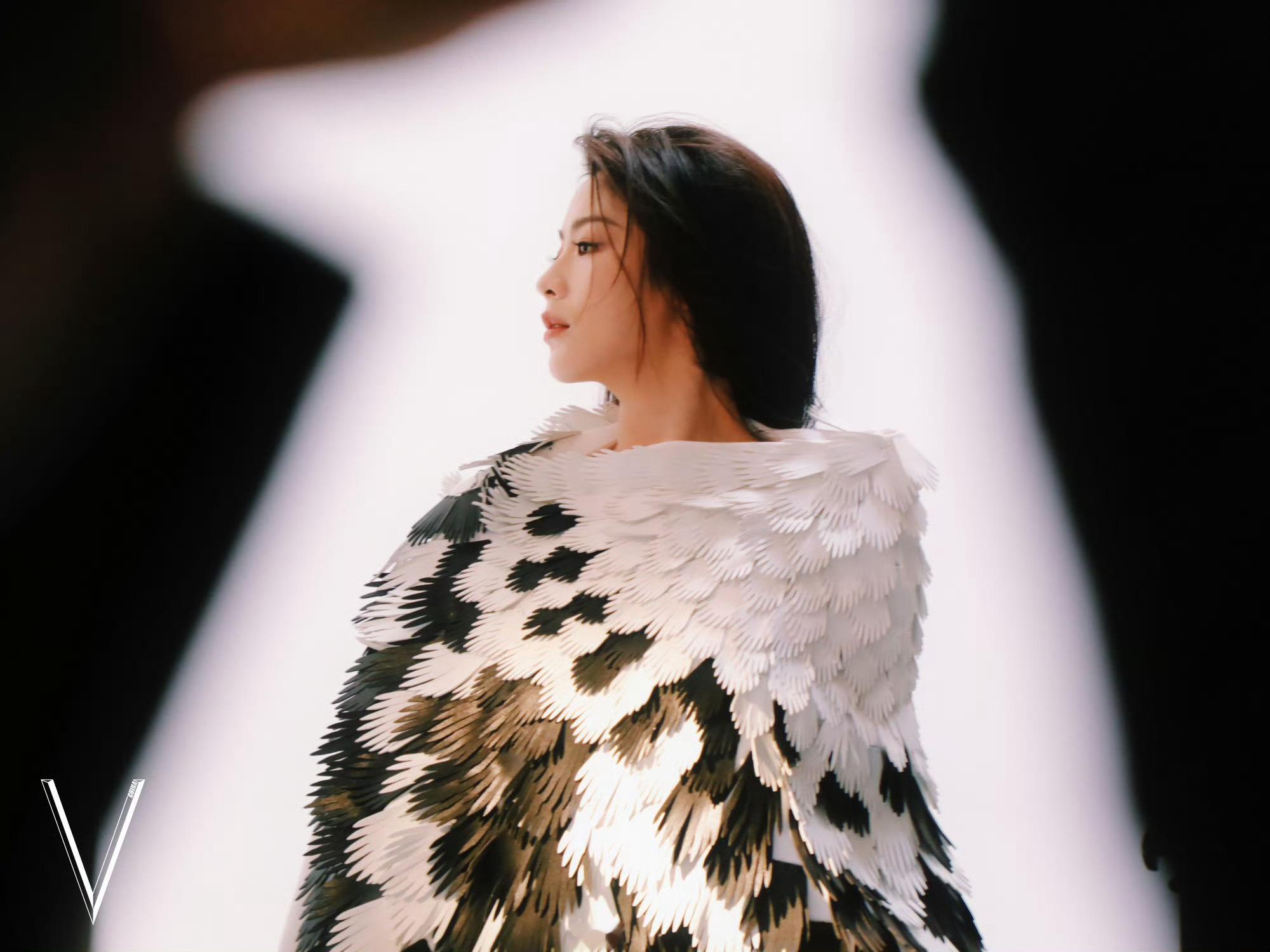 陈丽君V中文版二月刊封面V中文版陈丽君花絮V中文版天马行空式显化