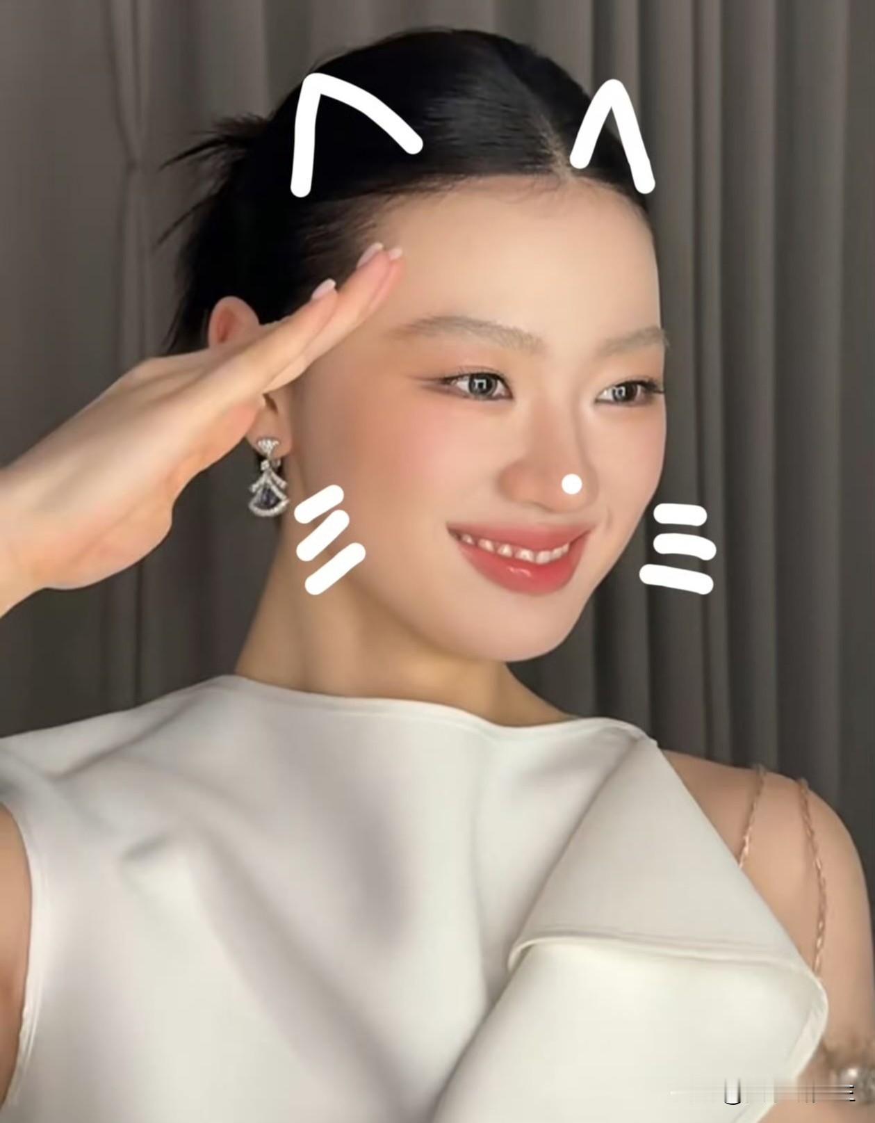 看了全运会开幕式，我觉着吧，单依纯这嗓子，以后真可能就成了天籁那个味。她