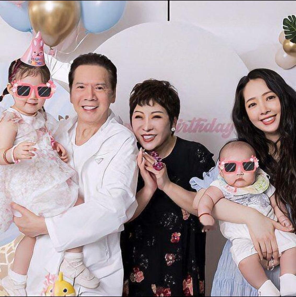 做女人活到郭碧婷这个份上，真的是最高境界了！年轻的时候，自己是家里最有颜值的