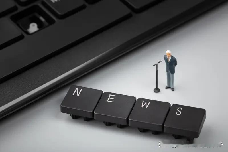 创作者的热点就像茫茫大海中的灯塔，能指引创作方向。社会事件是热门之一，像2024