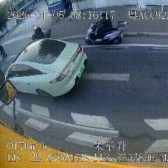 妹妹哟，你就大胆地往前走哇，千万别回头。交通安全警示教育视频，事发于2026年