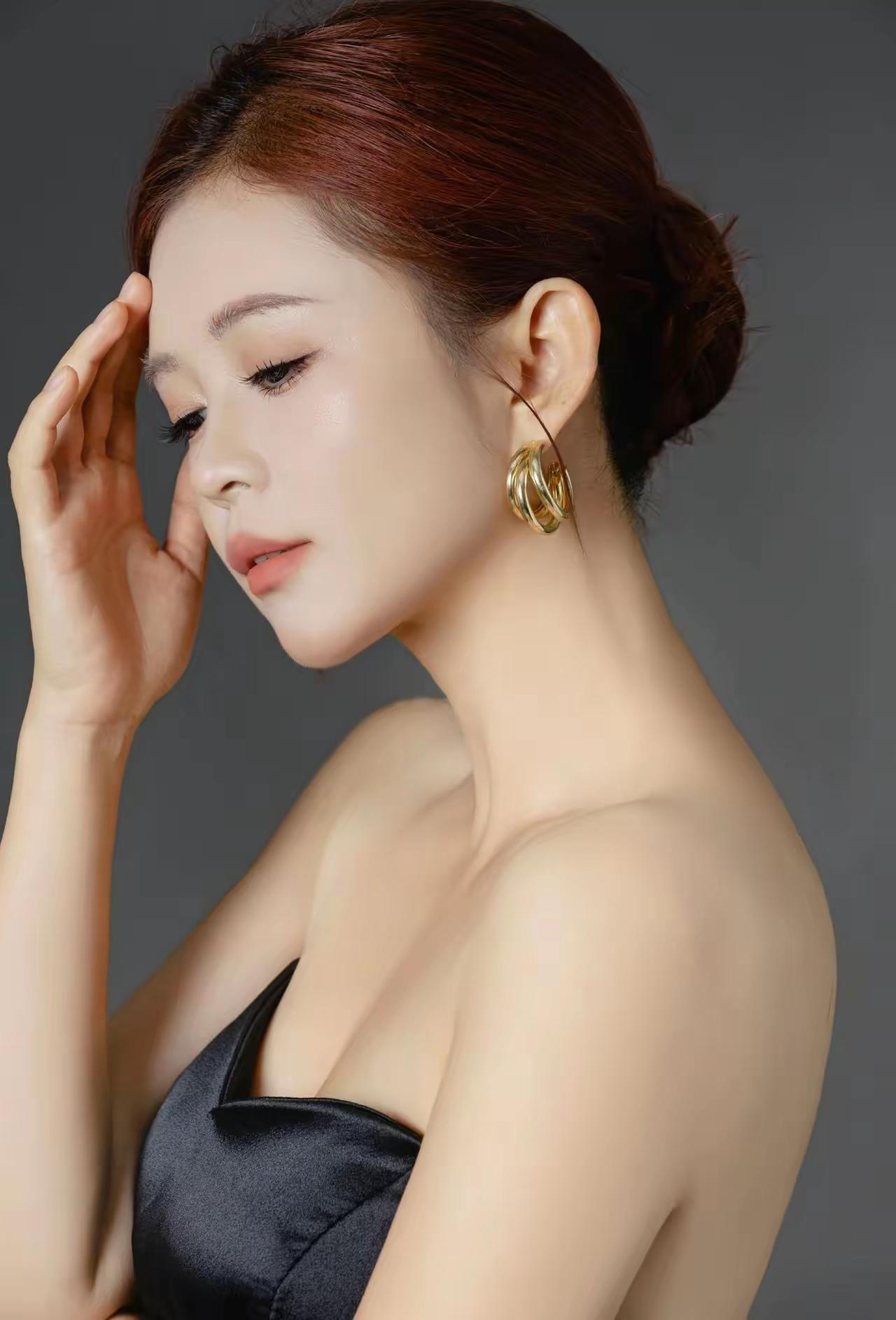 绝美，无以言语：有美一人，清扬婉兮！——《诗经·郑风·野有蔓草》