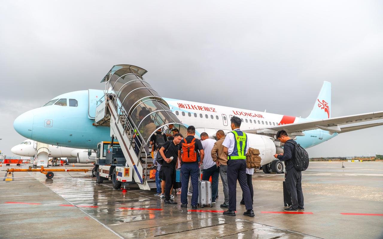 伴随长龙航空西安直飞杜尚别航线开通，西安机场已累计恢复及新开国际客运航线达到59