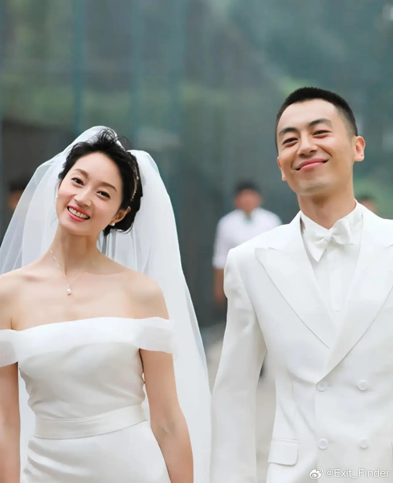 实话实说，沈佳妮嫁给朱亚文，绝对是捡了大便宜！沈佳妮当年的起点很高，因为长相出众