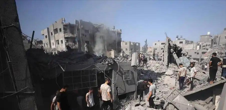 吹爆的防空彻底失效！中东战场精准打击，美国增兵也救不了局这轮中东冲突，从零星