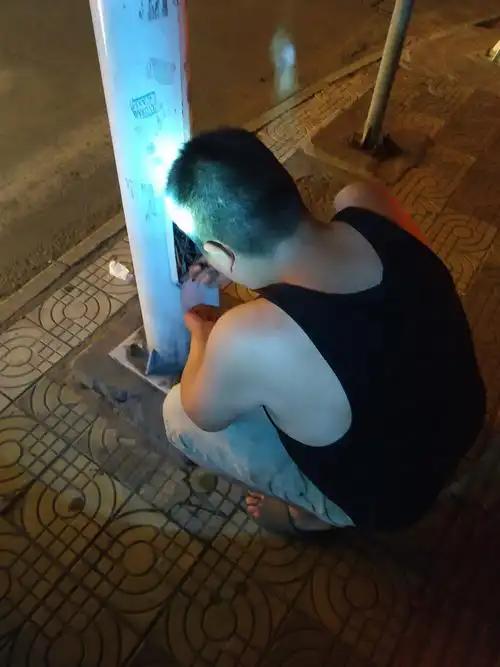 “谁死谁有理？”2024年8月21日，男子王某饮酒之后，途经当地一处小区。他并非
