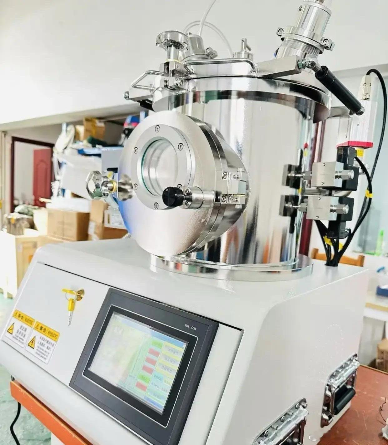 以前做高端OLED屏幕，中国厂家得花16亿买一台日本佳能Tokki的蒸镀机，有钱