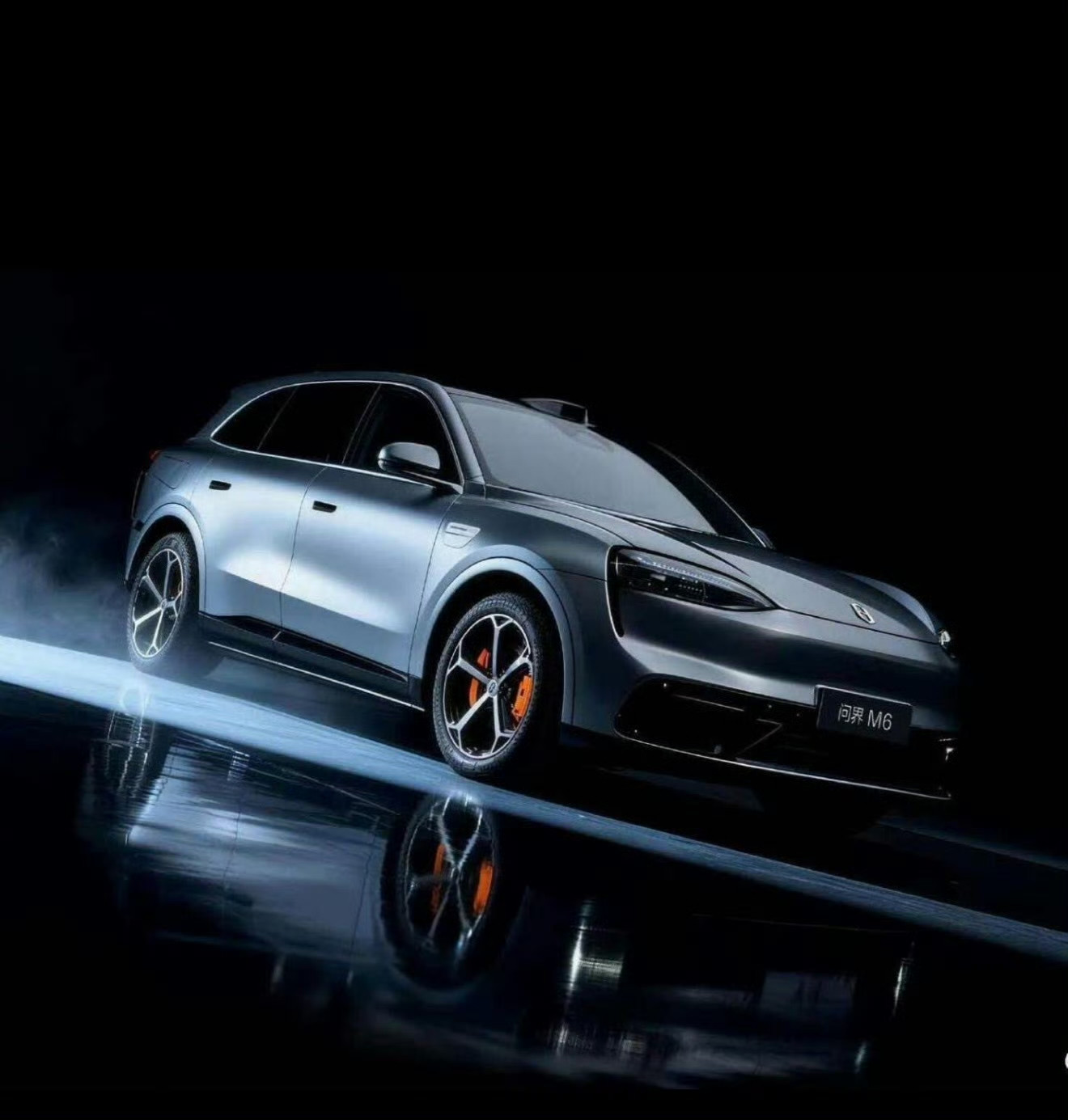 工信部第404批新车公示刚出，问界M6正式露脸，信息量还挺大。这台车的...