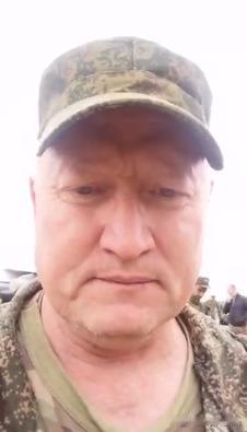 整个排在库尔斯克地区消失不见了。2025年9月3日，加里宁格勒机场，俄军第142