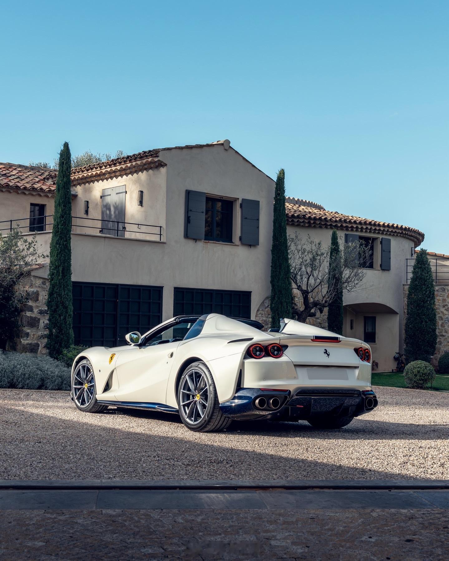 法拉利812GTSTailormade蓝碳