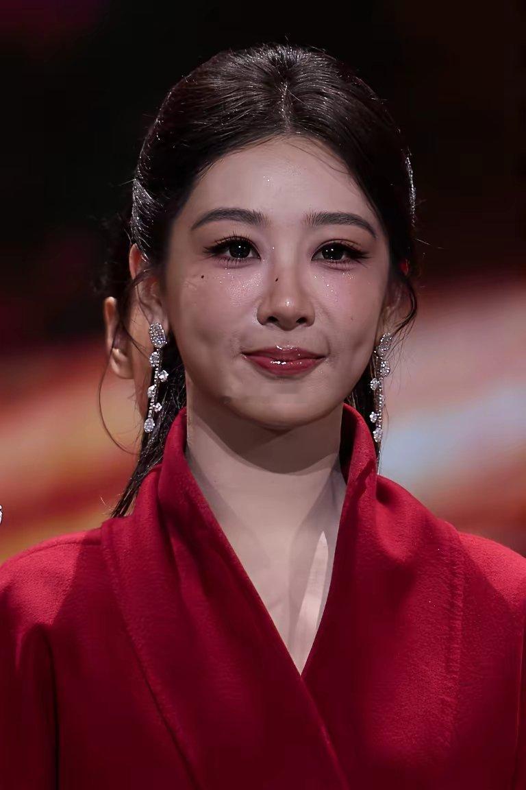 杨紫金鹰生图来了美我一大跳​​​