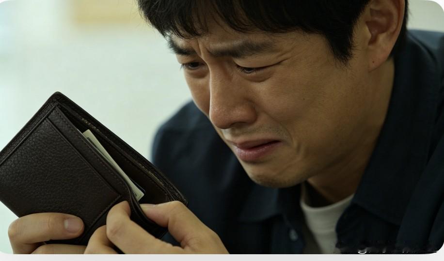 一位单身大哥满是唏嘘地说：“我现在是真的不敢和女人聊天了，因为跟她们聊着聊着，