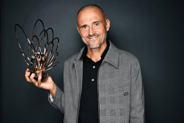 男足最佳主帅票型: 恩里克197分, 弗里克44分, 马雷斯卡27分